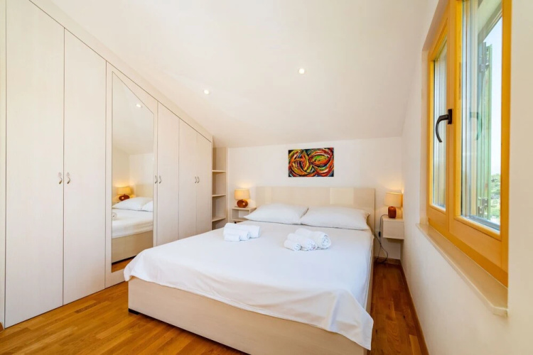 A2 Beautiful apt w. Magnificent View and Pool use