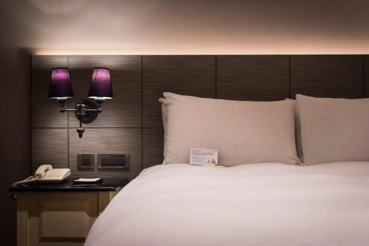 Lees Boutique Hotel