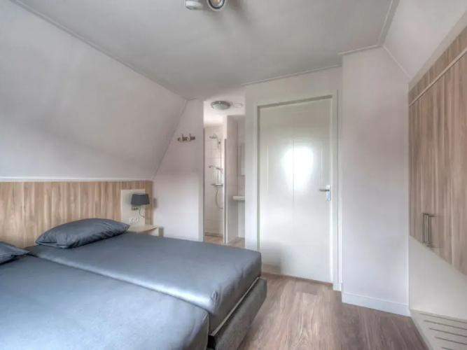 Luxury Villa, 2 Baths, nr Beach