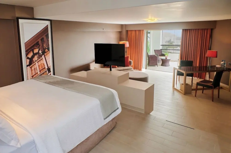 Deluxe Double Suite