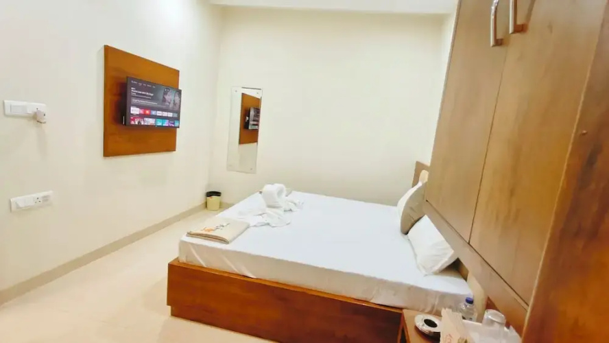 Hotel Babylon Regency