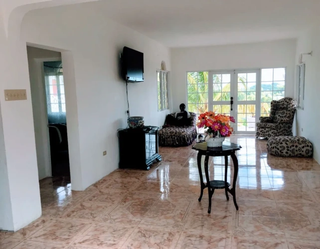 3 Bedrooms Family Cottage