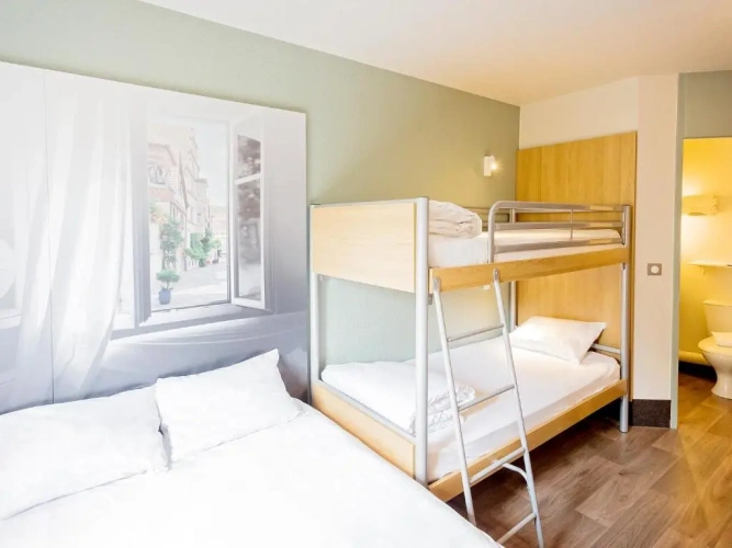 Quadruple room