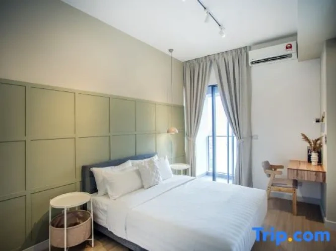 1 Bedroom Deluxe Suite