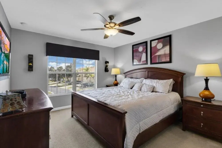 2538 Windsor Hills