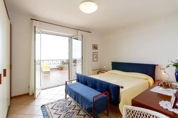 Fontana Vecchia Seaview Apartment