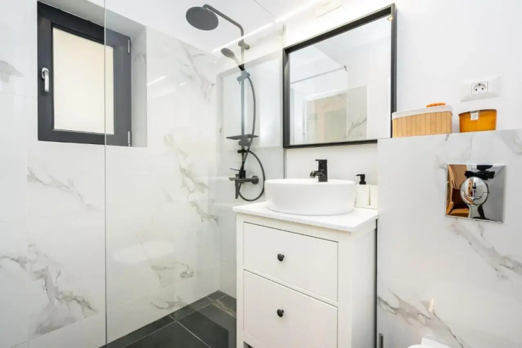 Superb City View - Bright & Stylish - 2BR