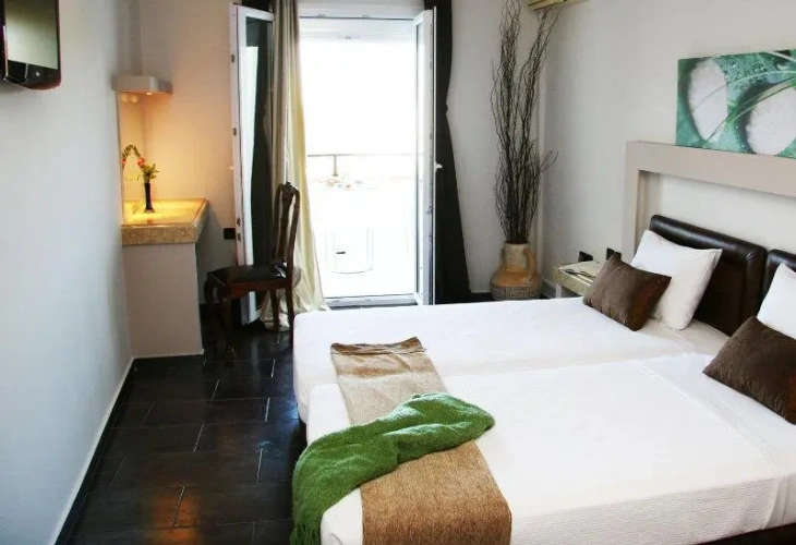 Standard Quadruple room with balcony and with sea view