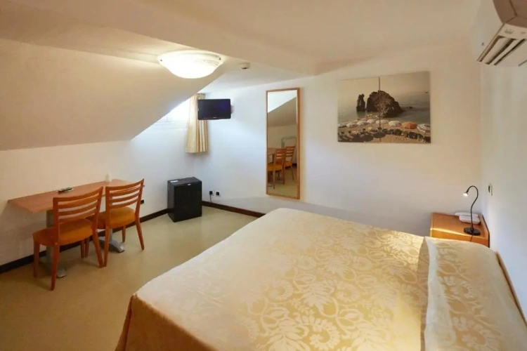 Standard Quadruple Attic room