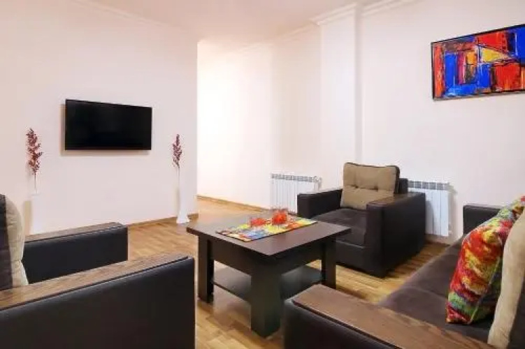 Apartment on Aram street