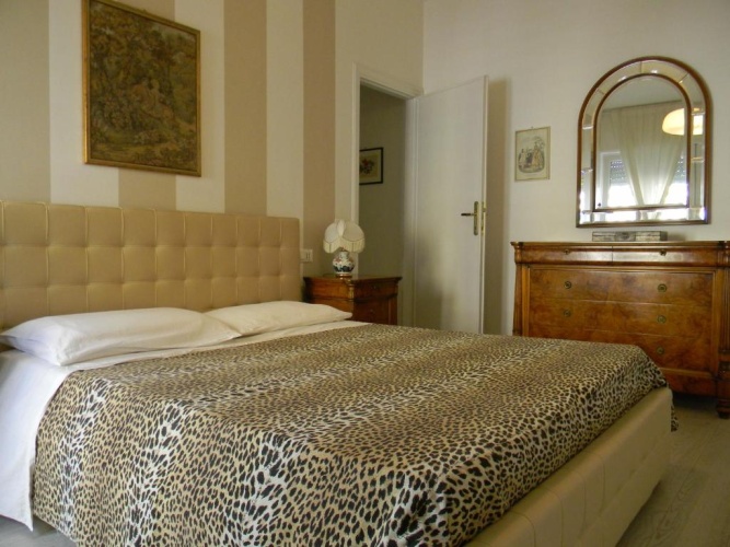 1 Bedroom Apartment with balcony