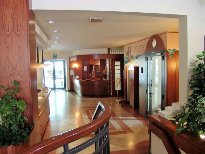 Hotel Excelsior