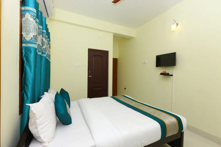OYO 9524 Day Inn