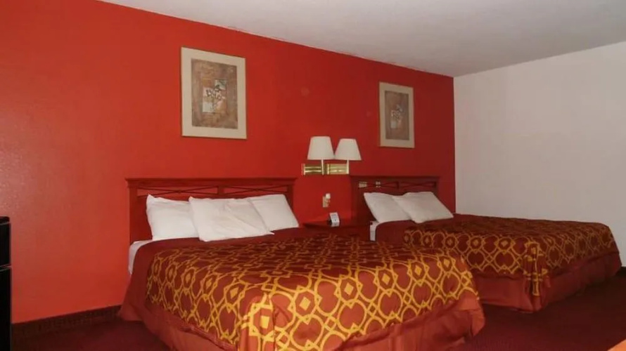 American Inn & Suites
