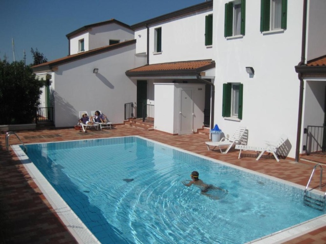 2 Bedrooms Double Cottage