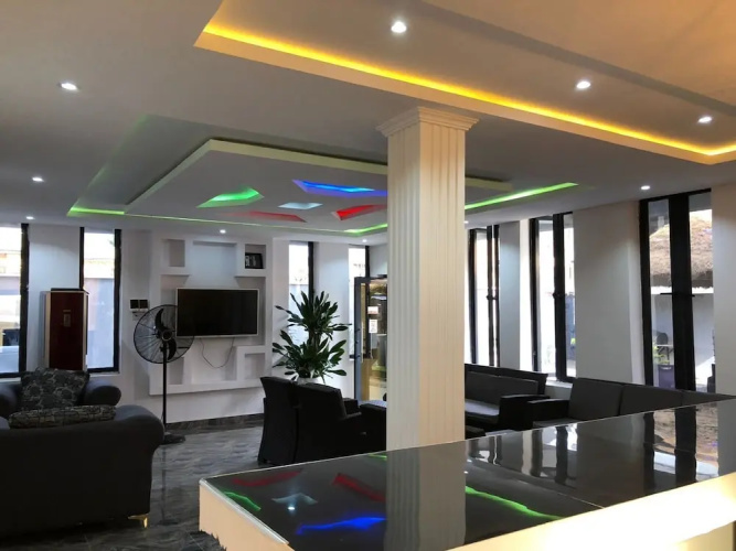 West Point Apartments Hotel and Suites