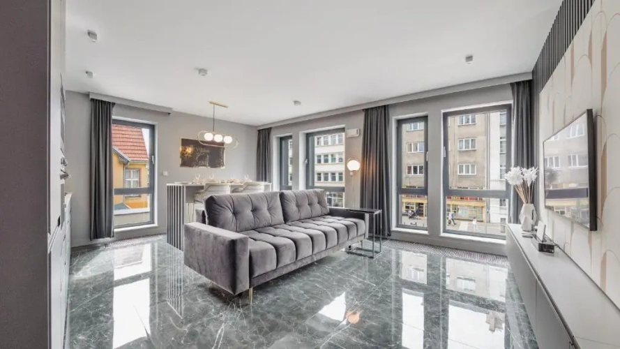 2 Bedrooms Apartment