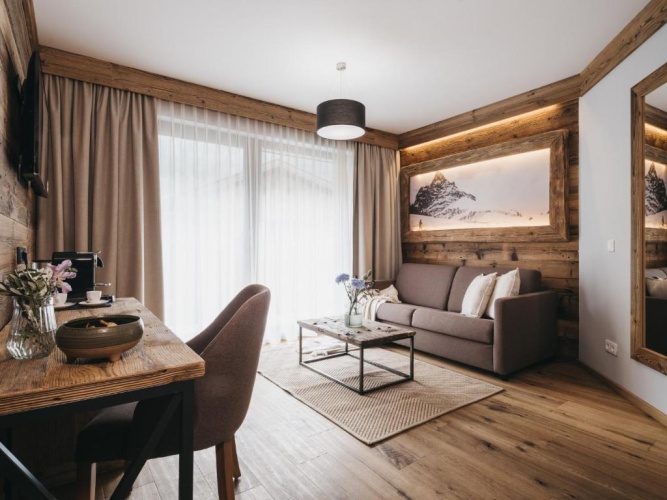 1 Bedroom Suite