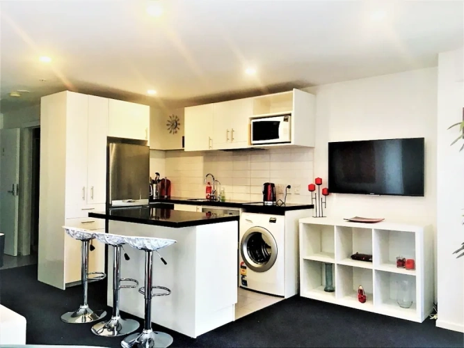 2 Bedrooms Apartment