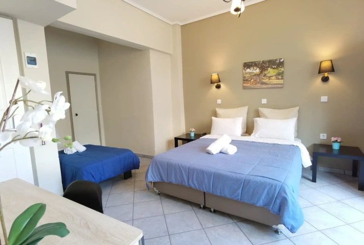 Standard Triple room