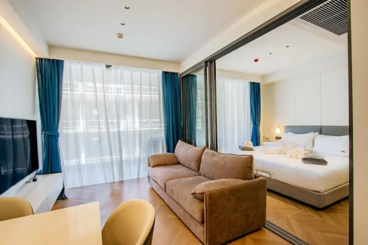 Beachfront 189/243 One-bedroom Residence