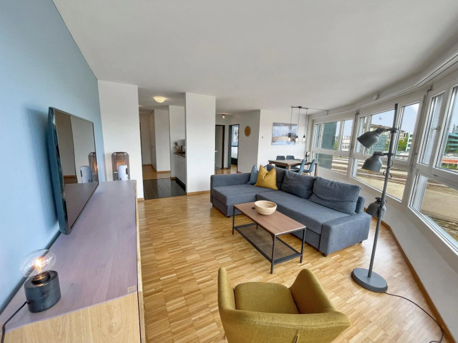 Zug Central Business Apartment