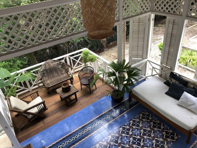 Hotel SecretoOver view