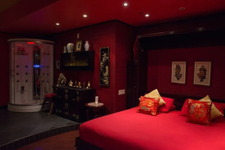 Mariaggi's Theme Suite Hotel & Spa