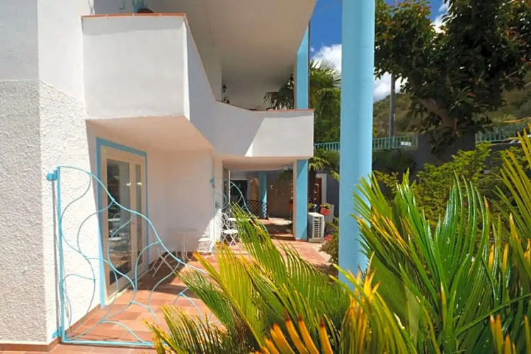 Villa Dessena Bed and Breakfast