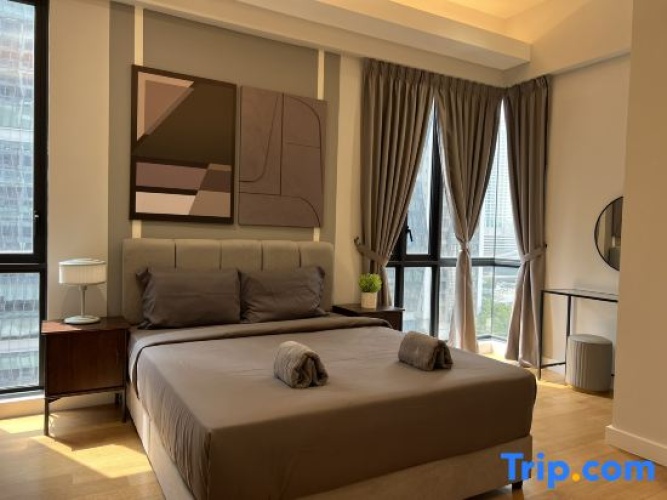 1 Bedroom Apartment with view