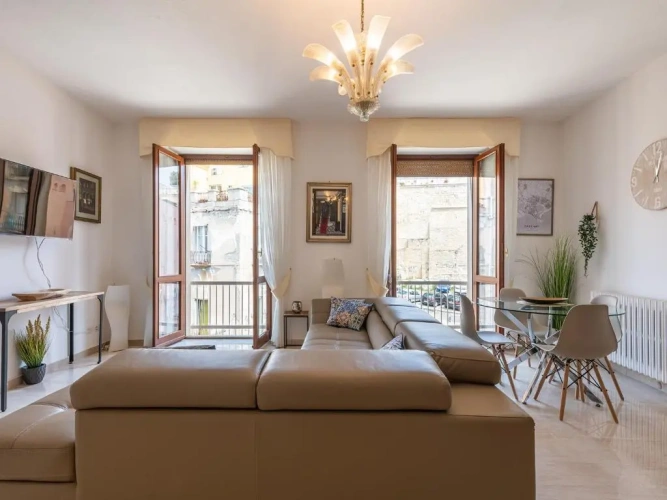 2 Bedrooms Apartment