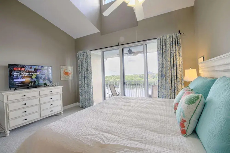 607 Little Harbor