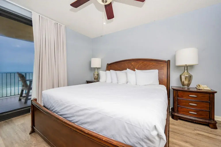 Phoenix X 904 3 Bedroom Condo