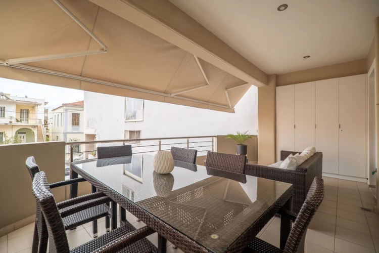 City beach apartment