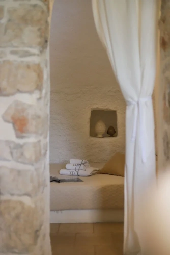 2 Bedrooms Villa