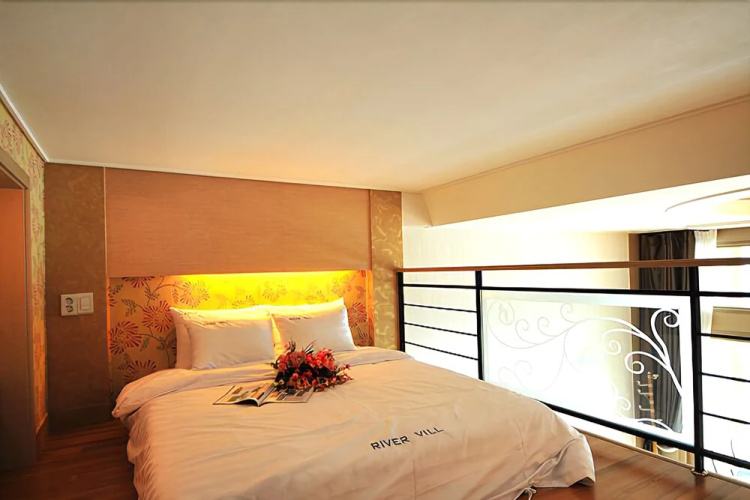 Gapyeong Riverville Pension