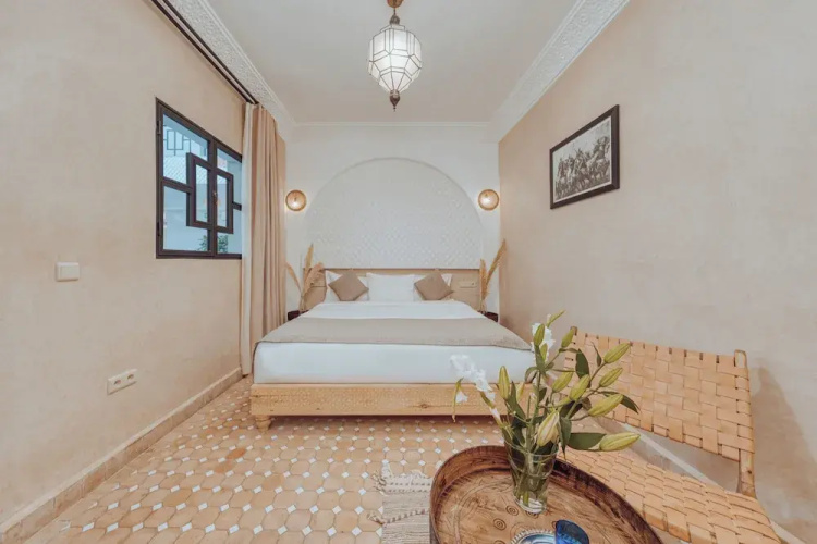 Riad Valentine