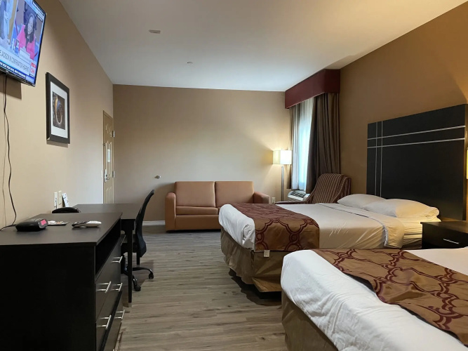 Executive Inn and Suites