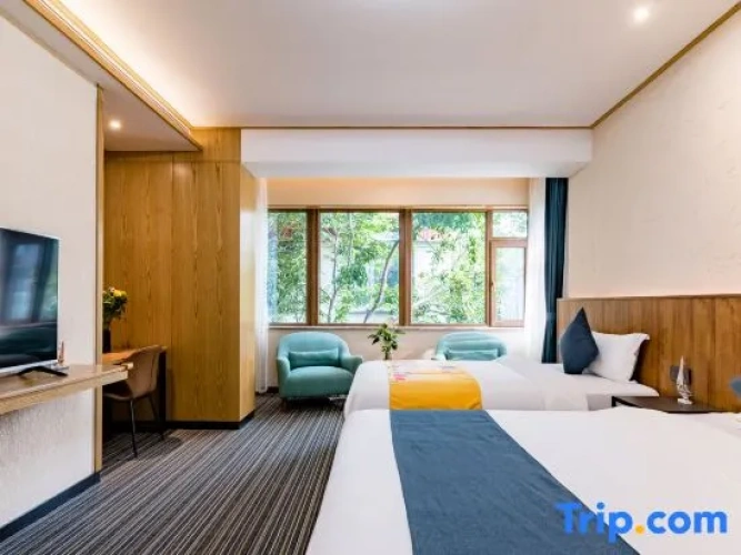 Standard Family room