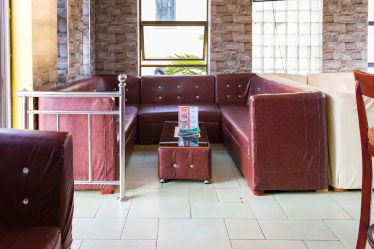 Pavillion Hotel