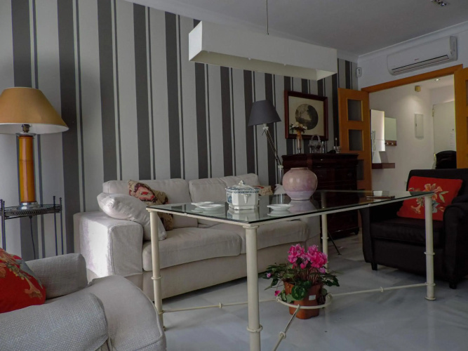 Duplex, terraza, 10 min coche centro Sevilla