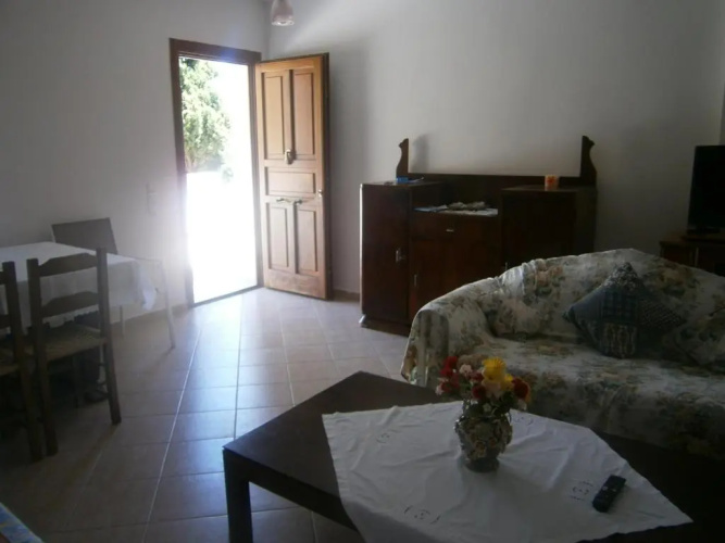 Moraki Apartment
