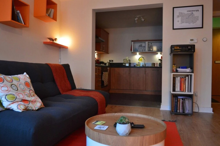 Modern Apartment Near the Sea