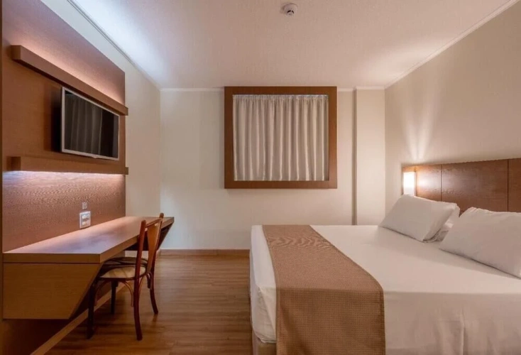 Deluxe Double room with city view
