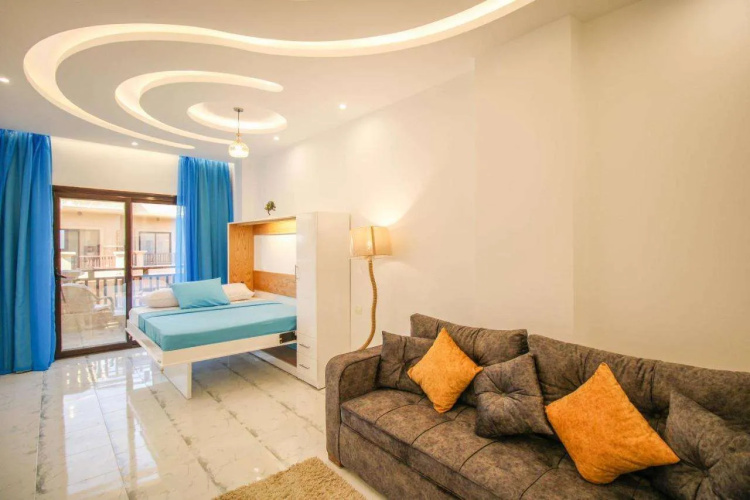 Beautiful studio with sea view and pool view