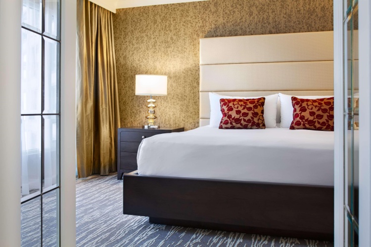 Fairmont Waterfront photo 6