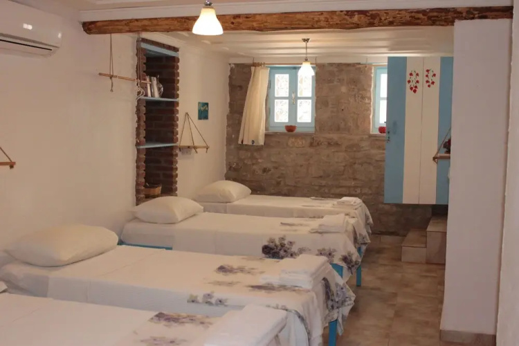 Agapi Pension