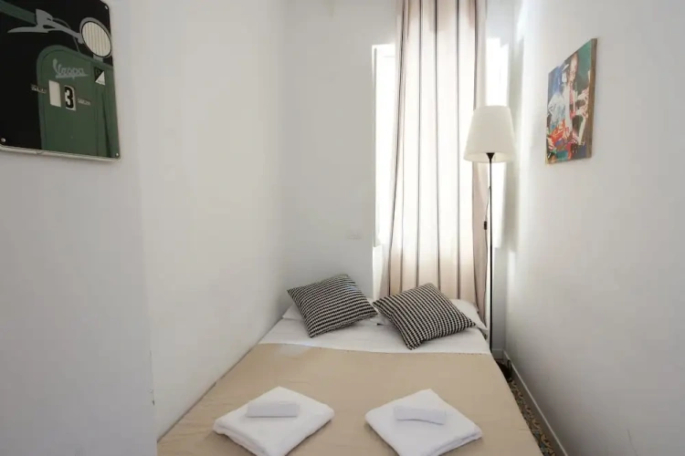 Standard Single room