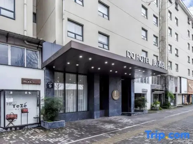 Do·Luxury Suites Hotel