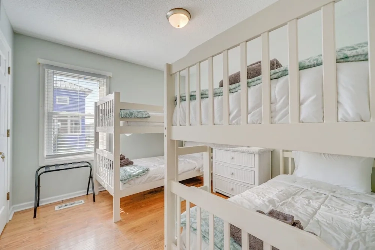 3 Bedrooms Apartment